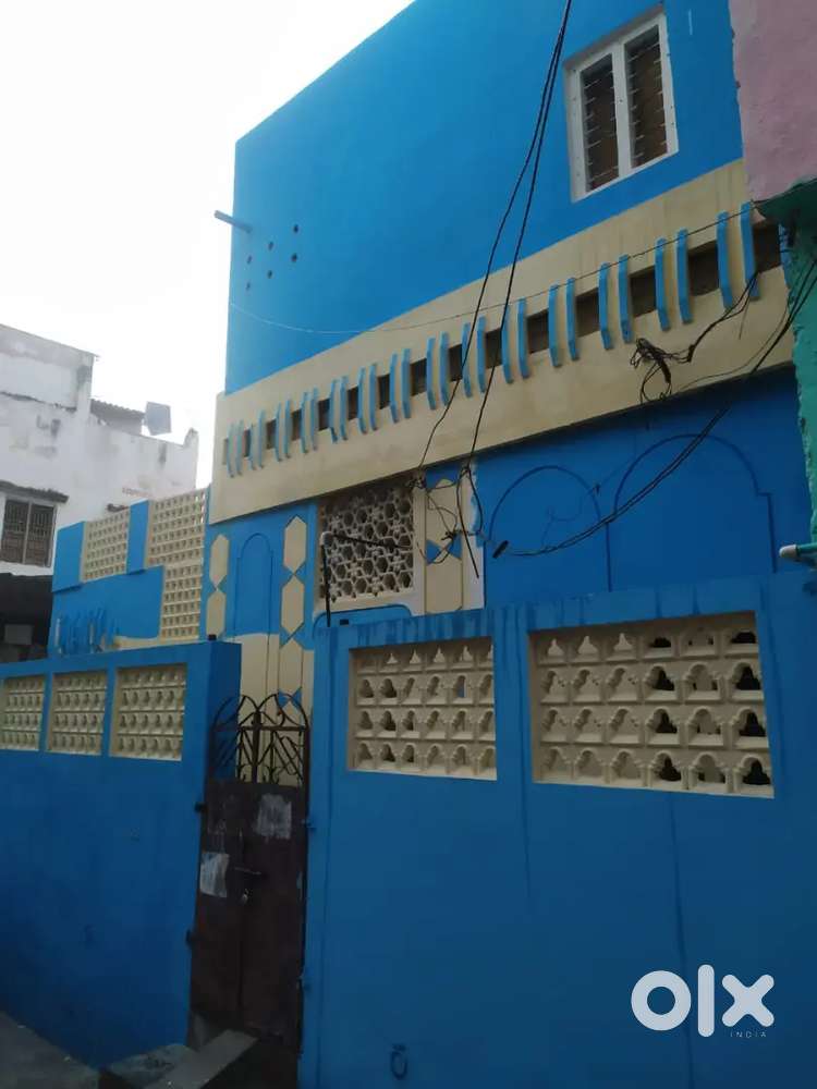 House for two or three members