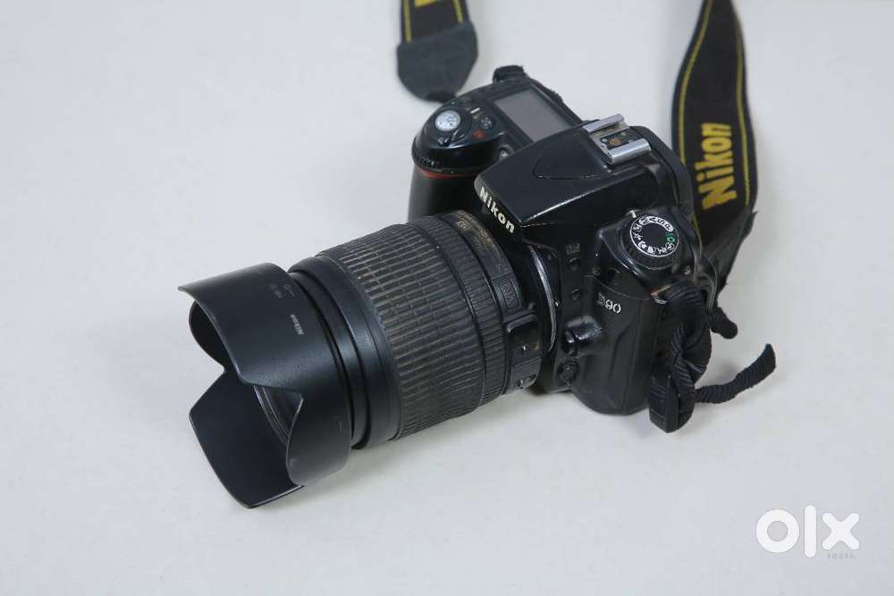 Nikon d90 camara 18-105 lence