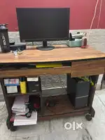 Lenovo Computer for sale with computer table
