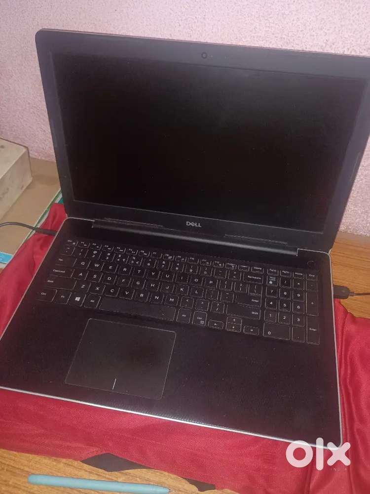 Dell Inspiron i3
