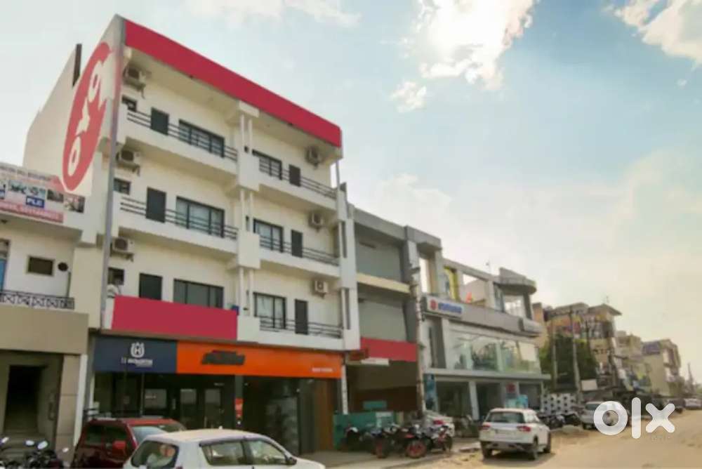 Sales staff Required for event booking