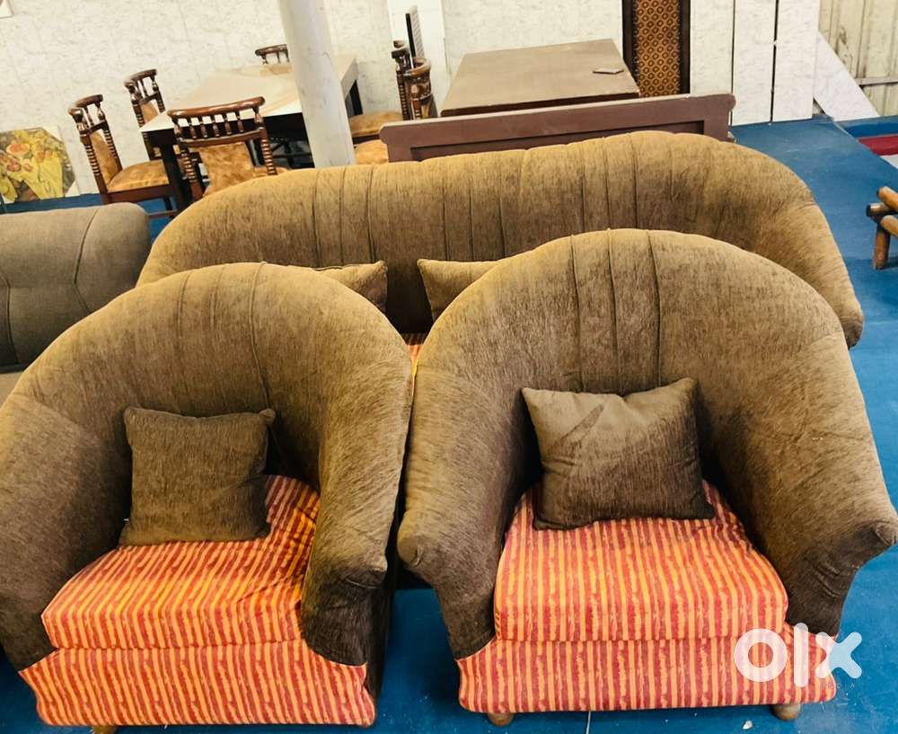 Sofa set at minimum price