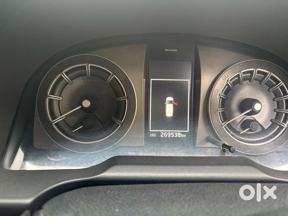 Toyota Innova Crysta 2018 Diesel Well Maintained