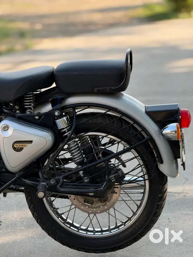 Single hand driven .