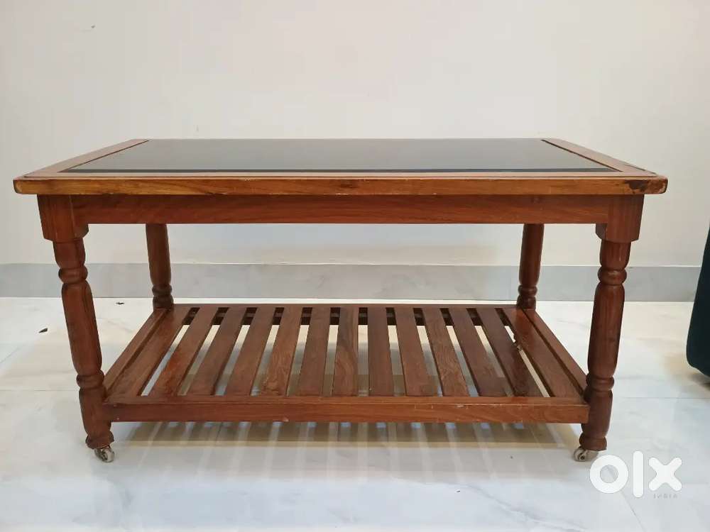 Sagvan Wood Center Table