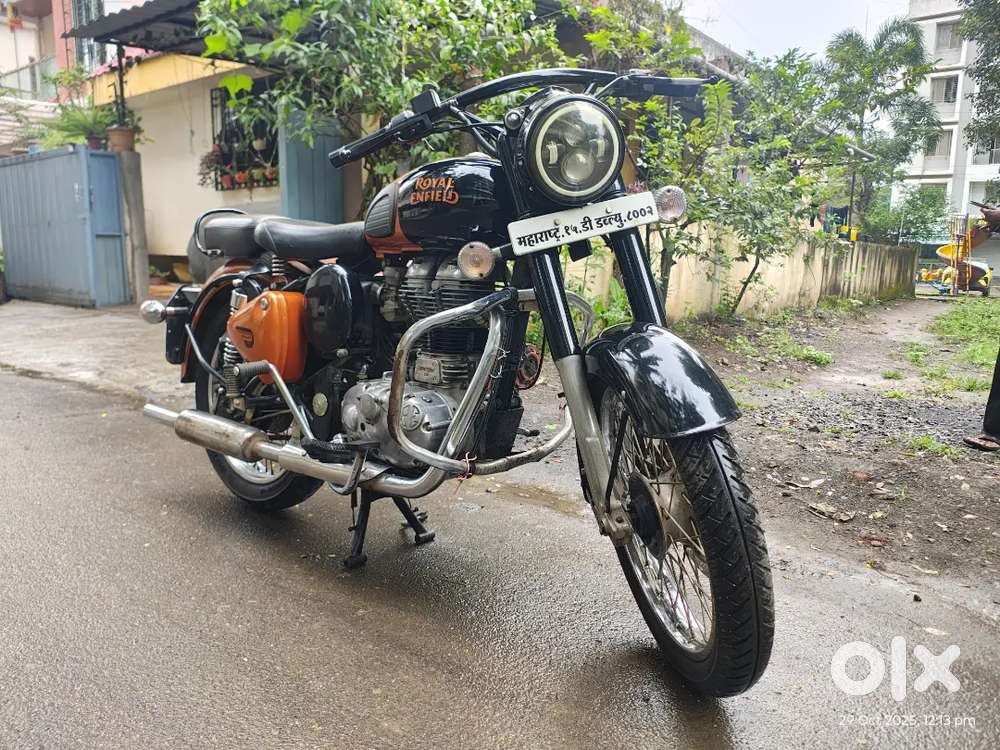 Classic 350 orange and black
