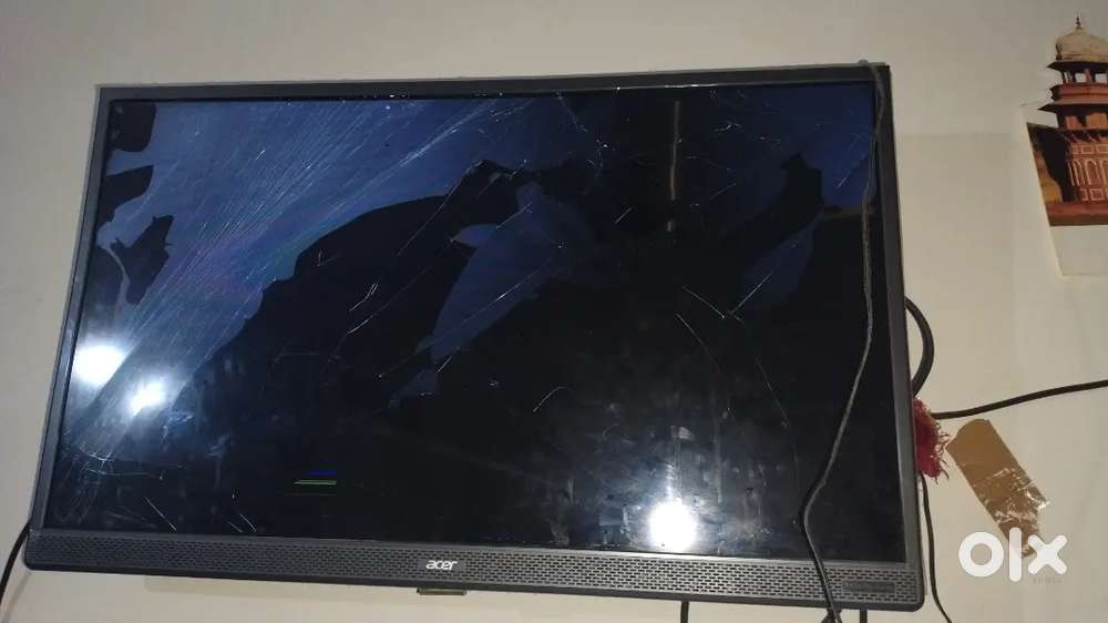 Acer tv 32 inch only display damage
