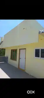 Single room With attached bathroom available for rent