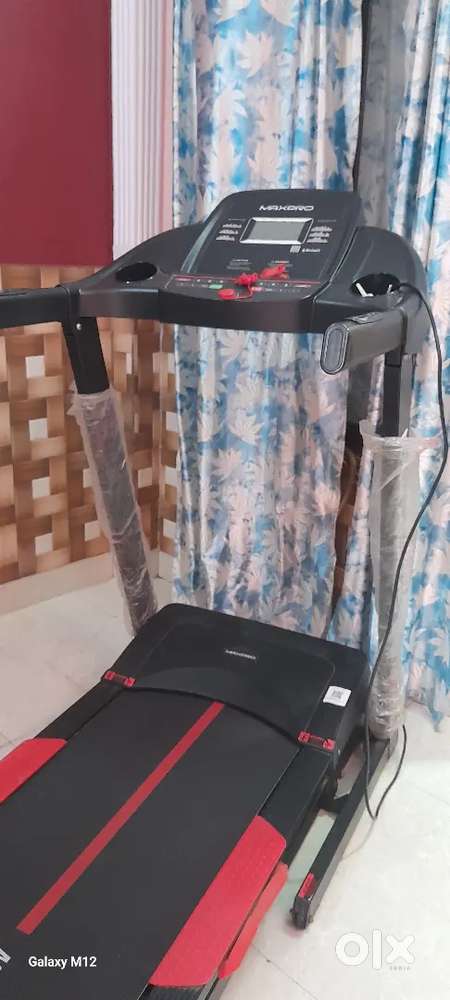 GYM equipment MAXPRO company tredmill in good condition