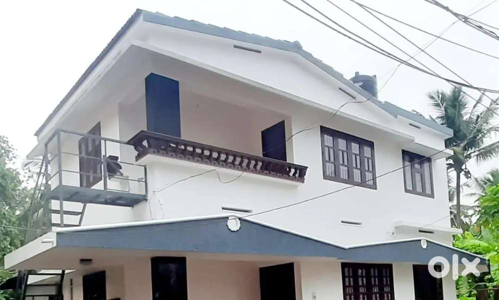 Ladies PG for students & working staff- karaparambu -calicut