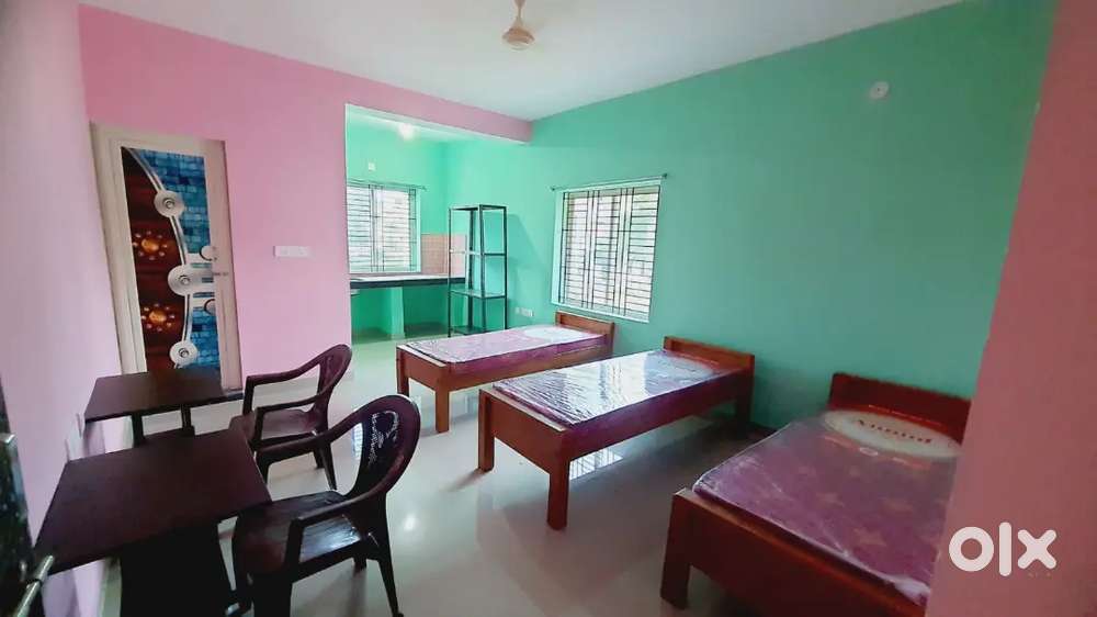 PG ROOM AT 3999/- NEAR CTTC TCS KIIT BIITM PATIA