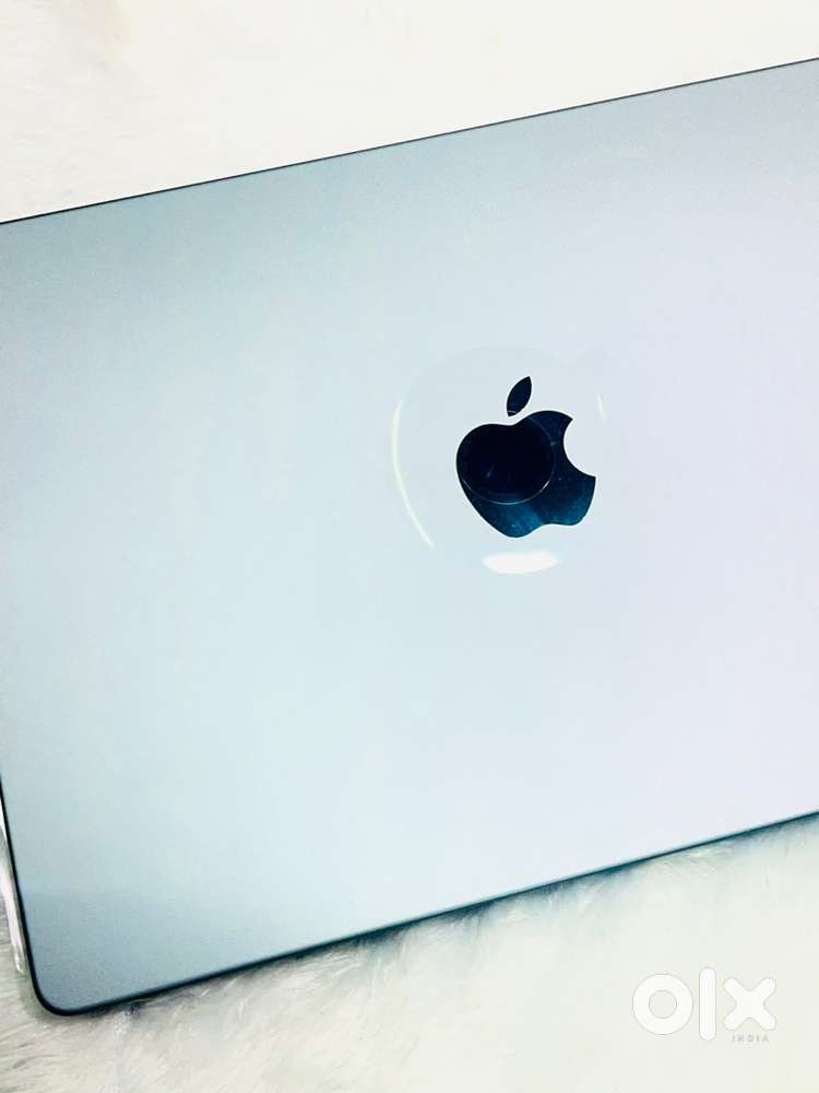 Macbook m1pro chip 16/512ssd space grey one month care plus availabel