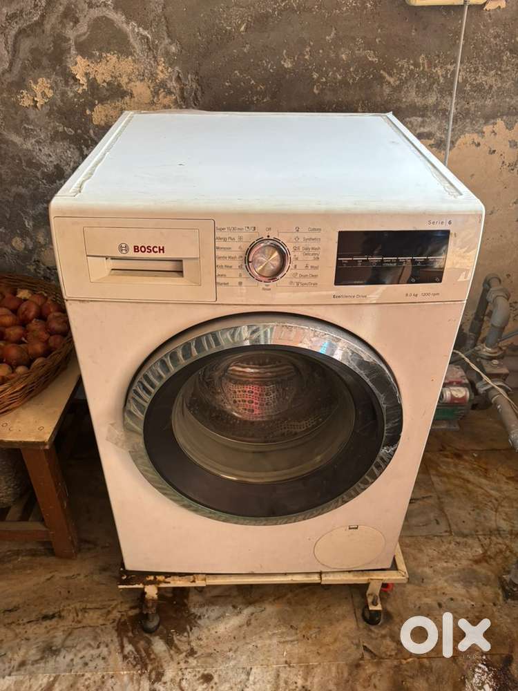 Bosch 8 kg fully automatically washing machine.