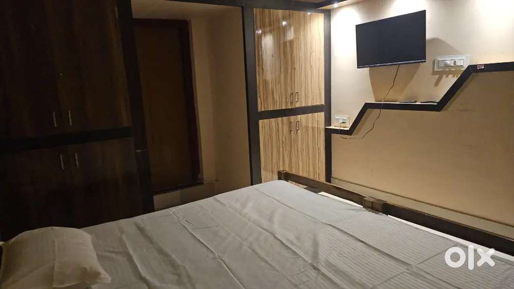 AC Furnished Room (Boys/Girls)