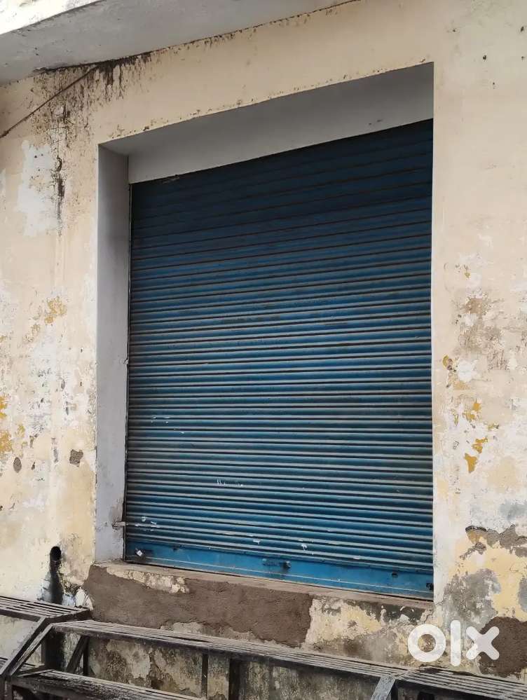 Shop available for rent