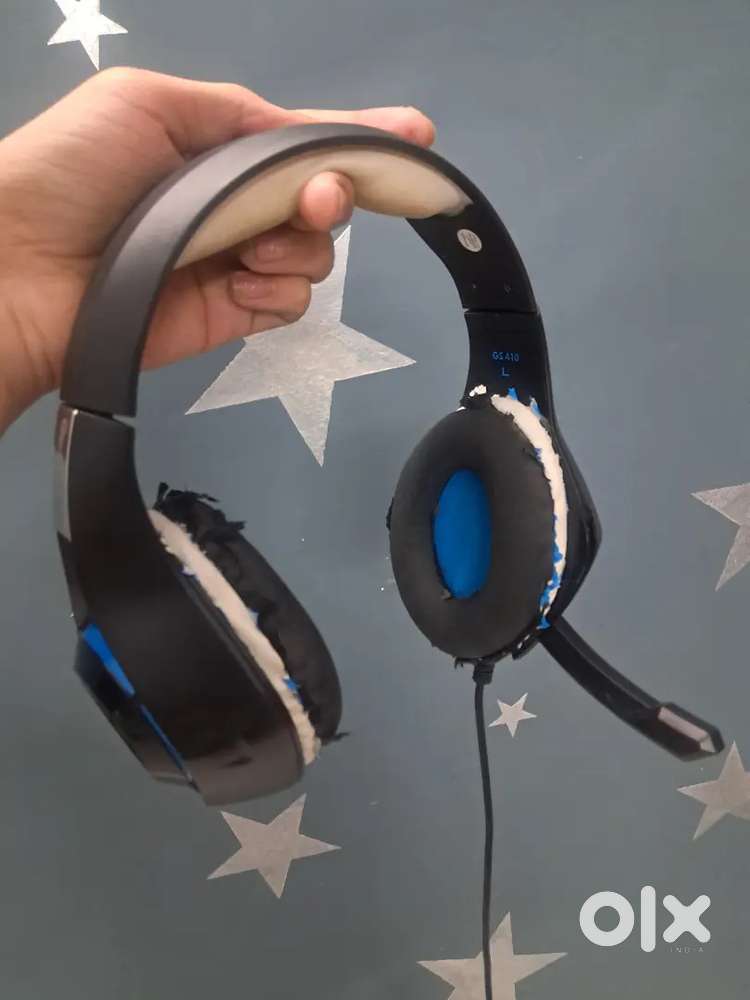 Wired headphones