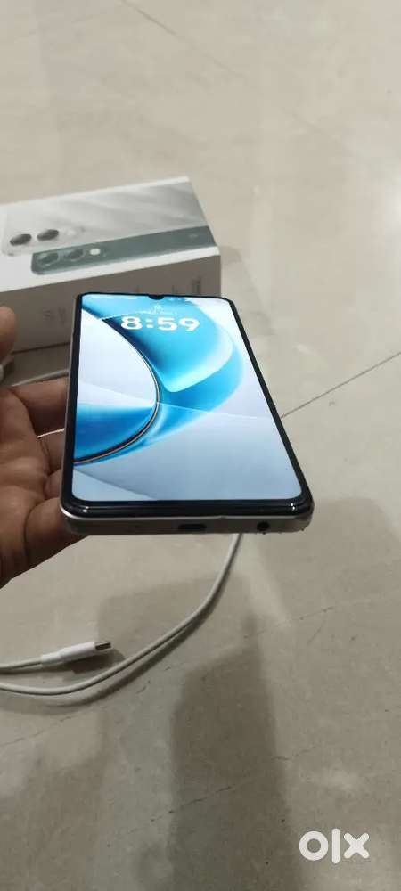 4gb/ 64 storage 3moths old