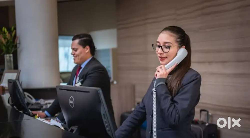 Office staff - computer authorised service center