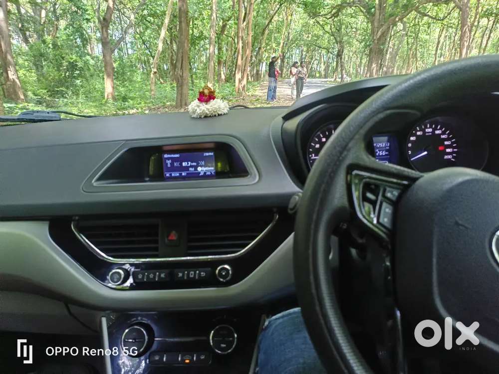 Tata Nexon 2018 Diesel 120000 Km Driven