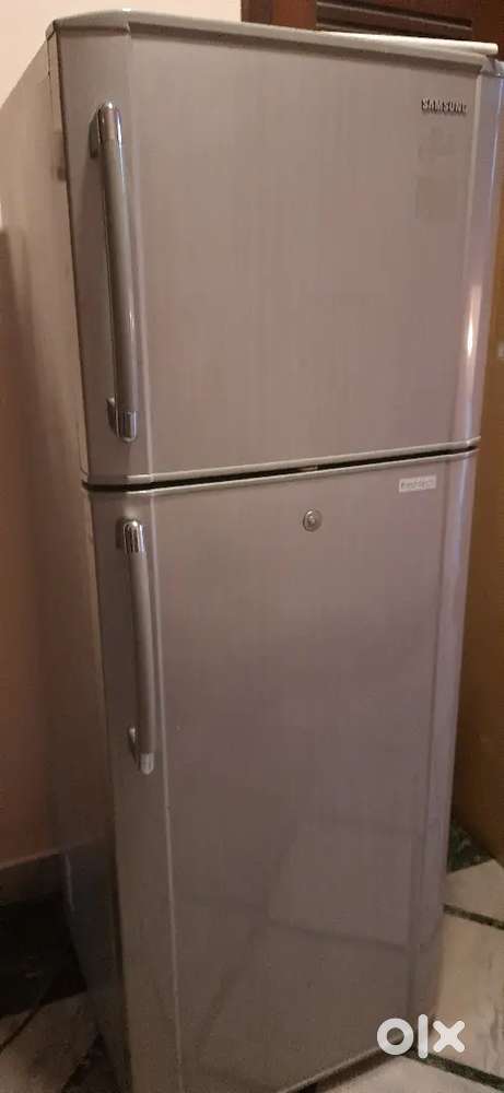 Samsung 340 ltr fridge,double door excellent working