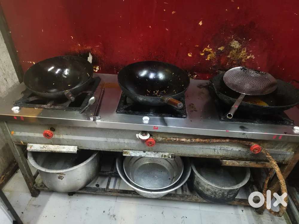 3 Burner Shegdi, 2 wak, 2 Tope, 1 kadahi, 2 rice jali, 1 counter