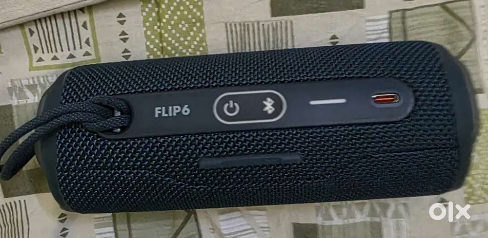 JBL Flip-6 Bluetooth Speaker