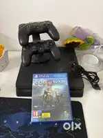 PS4 Pro 1 TB + Extra Controller + Free game!