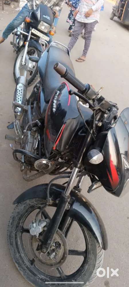 Pulsar 150