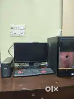 Pc with ups cpu and keyboard