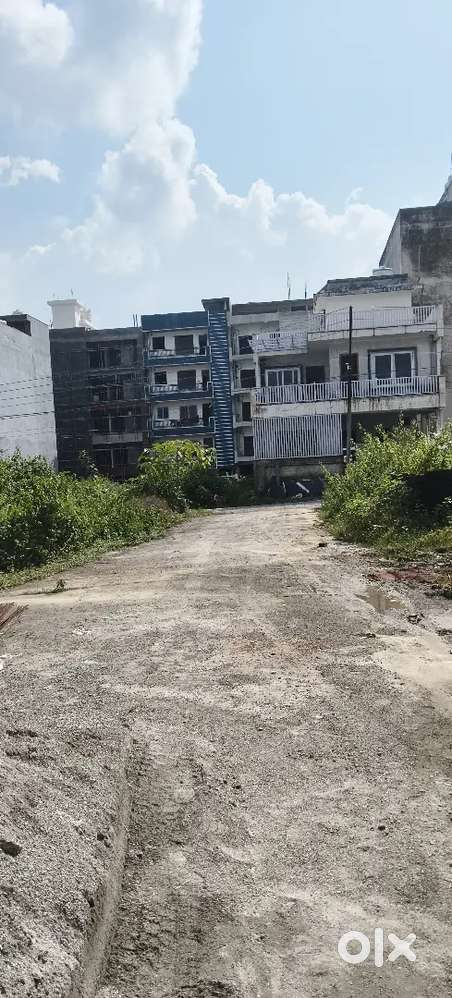 Plot for sale at Doon Divine