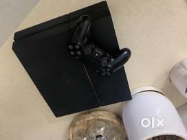 sony ps4 and controller