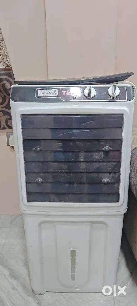 Cooler with Good condition