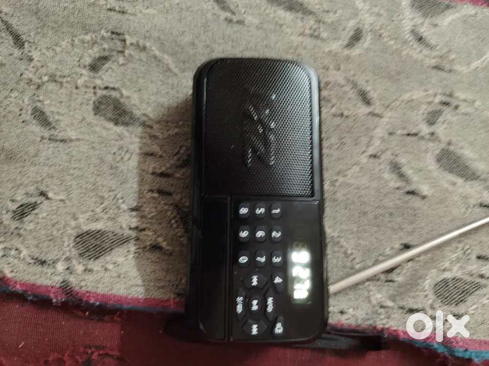 FM Radio with blootooth soeaker