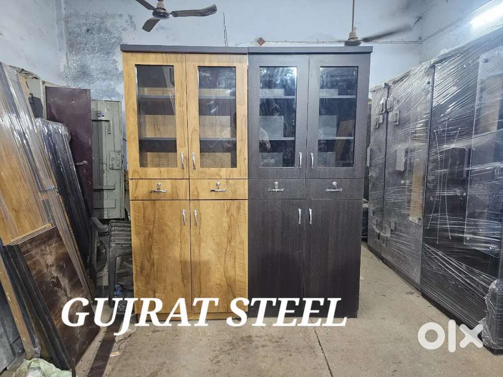 75x32-Kitchen crockery