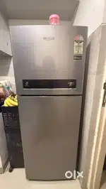 Whirlpool 245 litres 6 year old fridge in very good condition