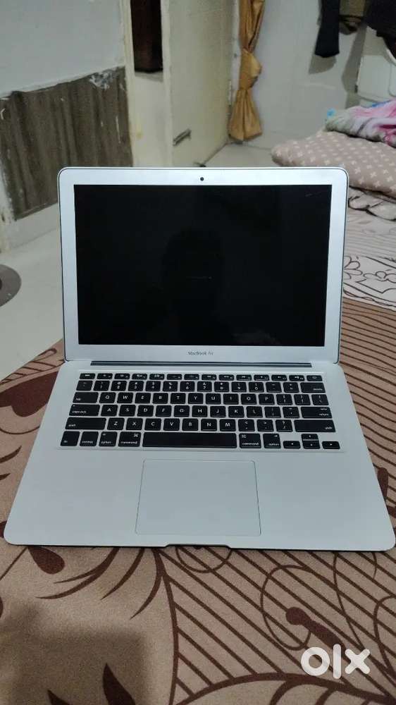 Apple Macbook Air
