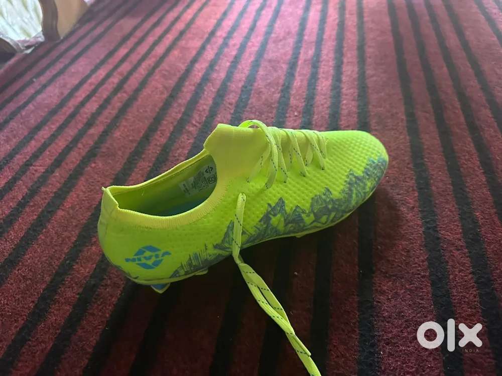 Football shoes