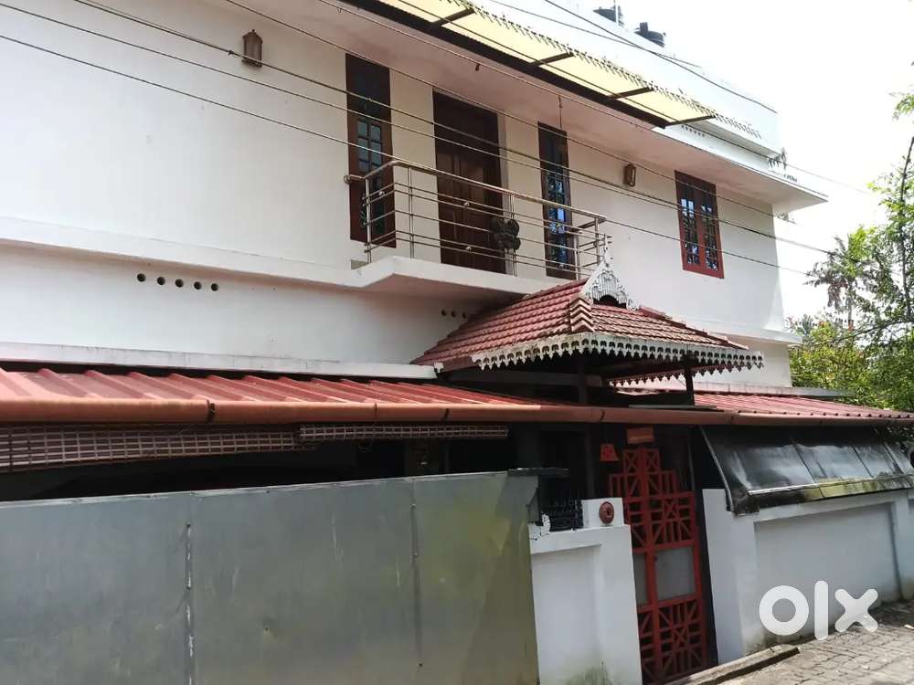 2bhk independeat house for rent at varapuzha kovhi