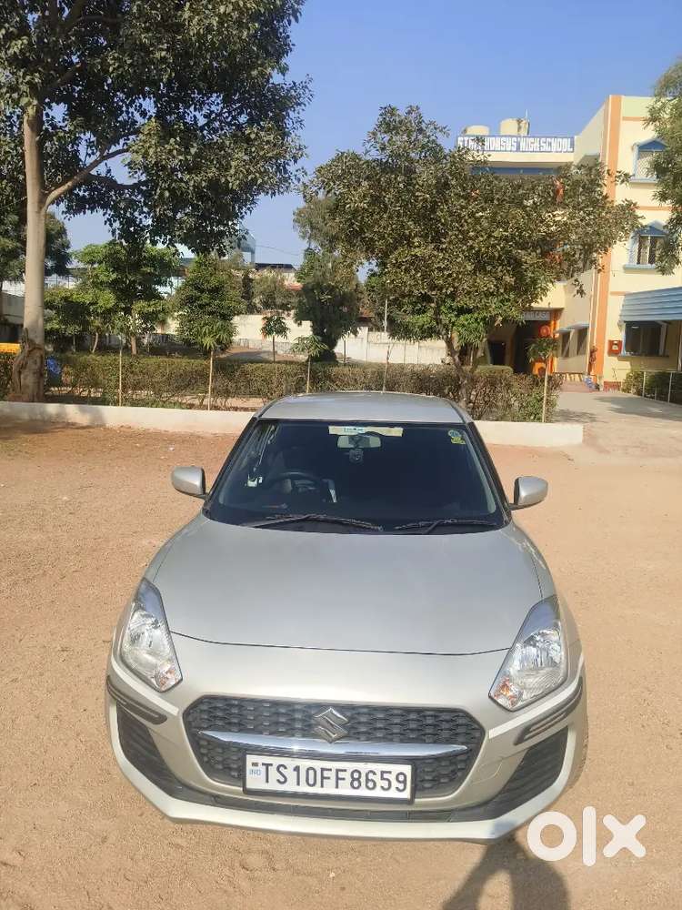 Swift vxi aug 2023 BS6 phase 2. E20. 4 cylinder model. 24000km.