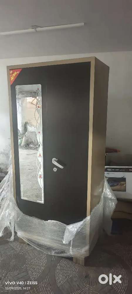 URGENT IRON ALIMARH NOT USE  AND STUDY TABLE 6 month old