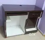 Computer table