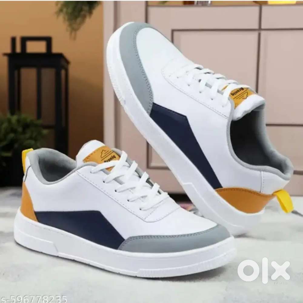 BRONIQ STYLISH  TRENDY MULTICOLOUR SHOES FOR MEN