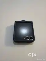 Z flip 5 phone