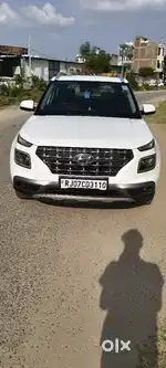 Hyundai Venue Top model 2021 Petrol 67000 Km Driven
