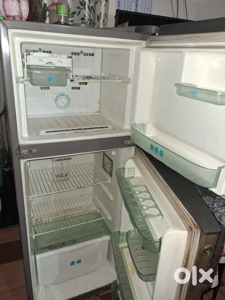 Fridge double door, whirl pool comp, well condition