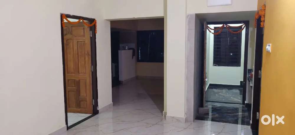 2bhk for family and working bachelor