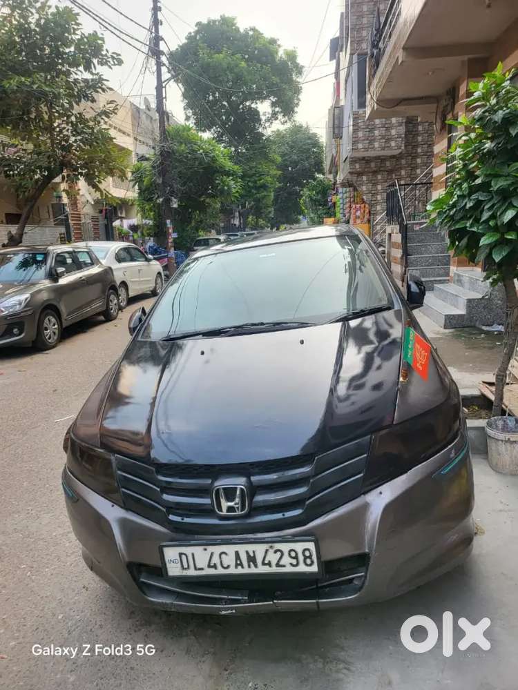 Honda city 2011aug month perfect condition
