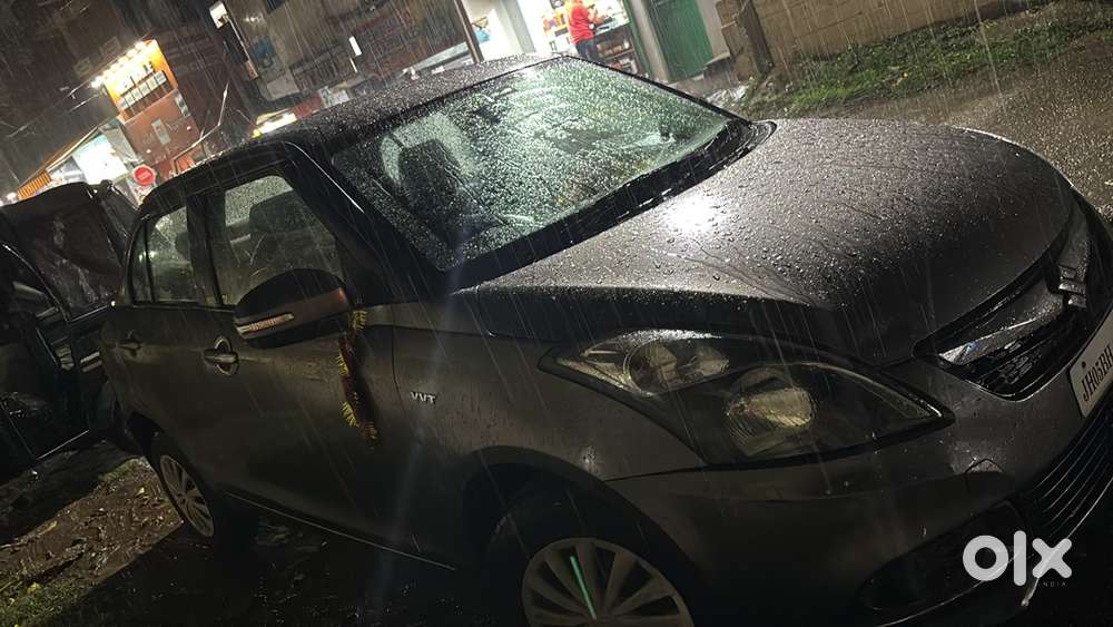 Maruti Suzuki Swift Dzire 2016 Petrol Well Maintained