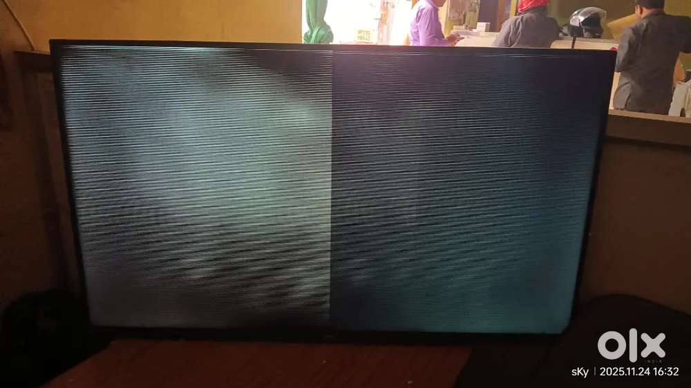 43 inch QFX brand * display problem hai