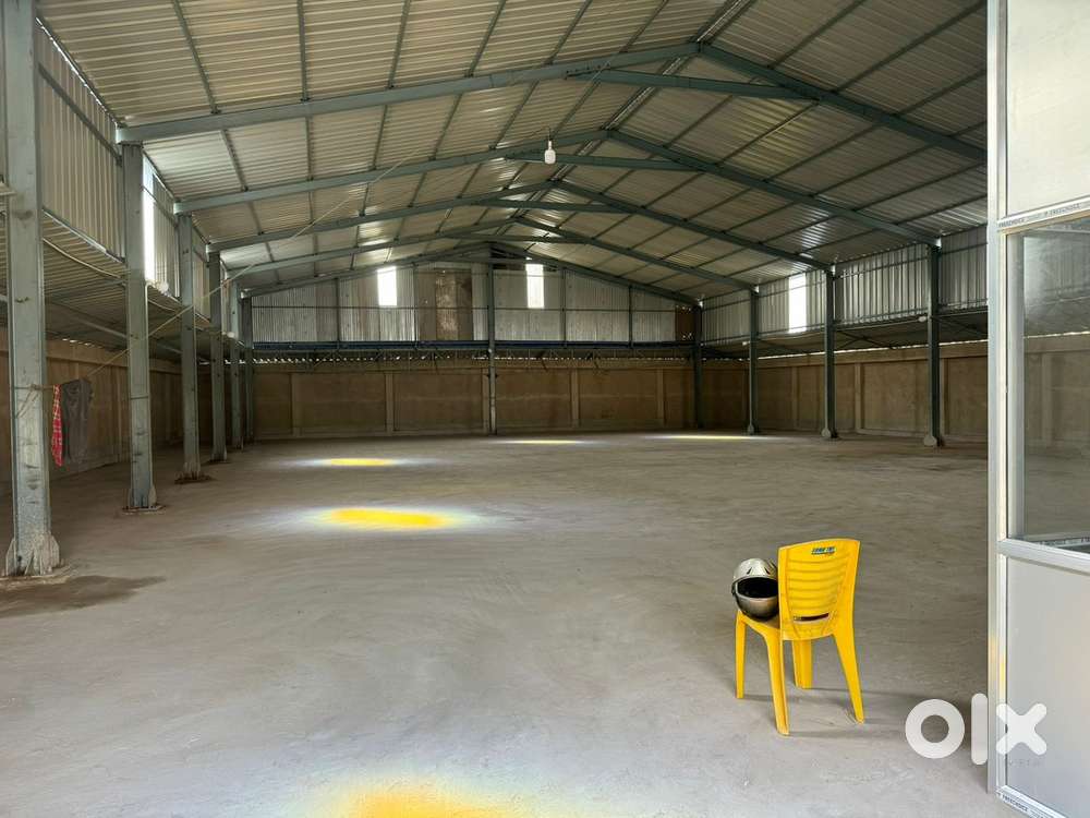 Warehouse 10mins from airport